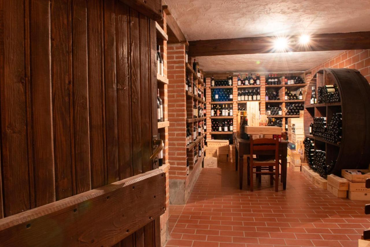 Ristorante Albergo Da Maurizio Cravanzana Kültér fotó