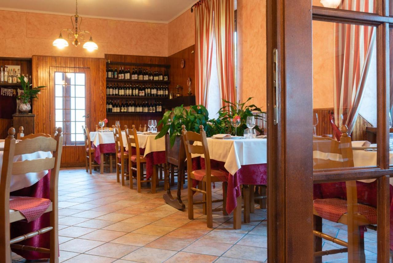 Ristorante Albergo Da Maurizio Cravanzana Kültér fotó