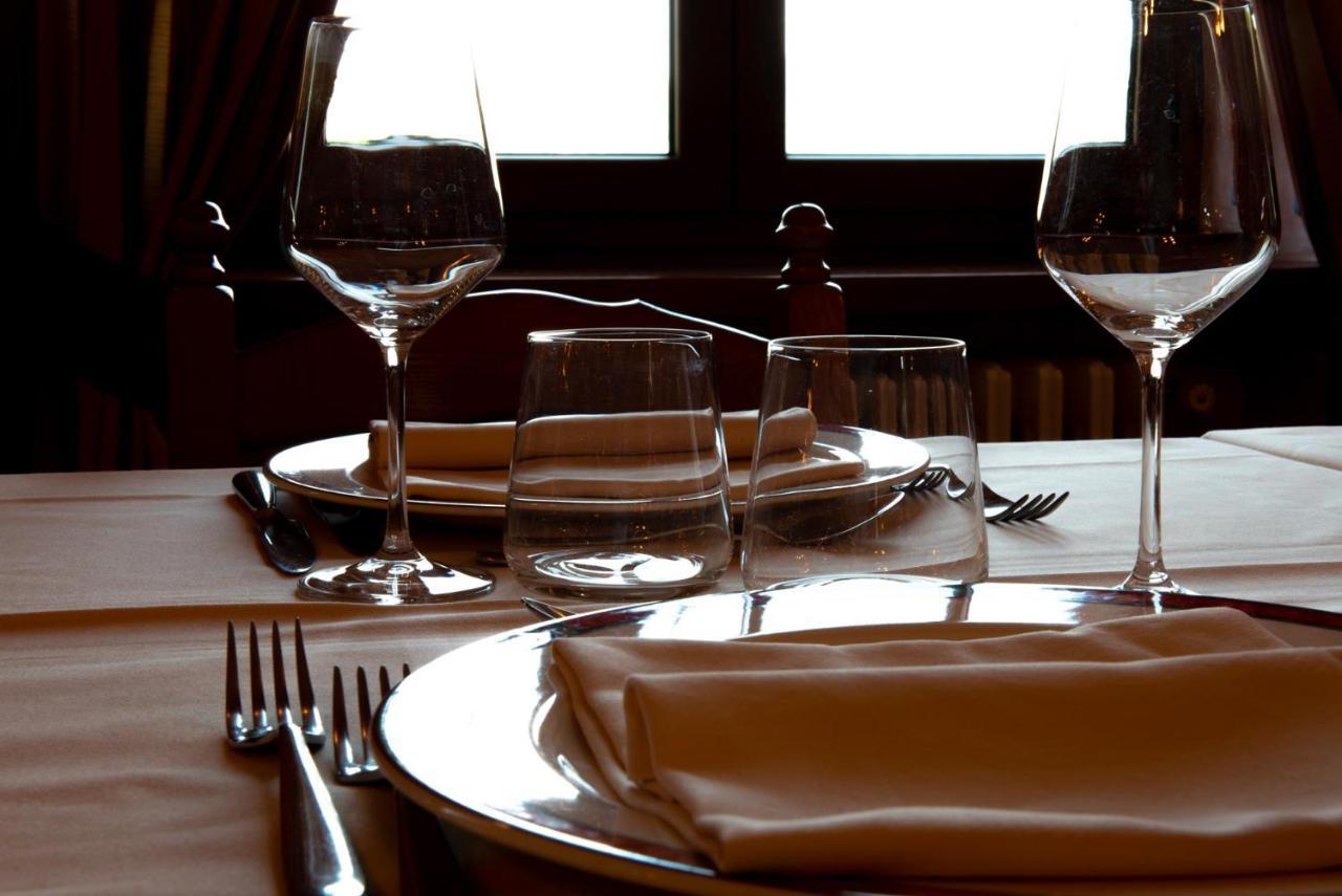 Ristorante Albergo Da Maurizio Cravanzana Kültér fotó